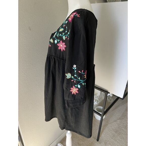 Women’s Black Comfortable 3/4 Sleeve Embroidered Neck And Sleeve Size XXL (20) - Picture 4 of 7
